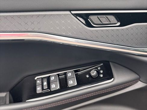 New 2025 Jeep Wagoneer S Limited image 9