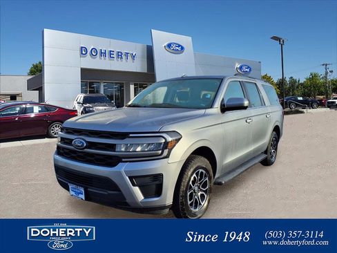 Used 2024 Ford Expedition Max XLT image 1