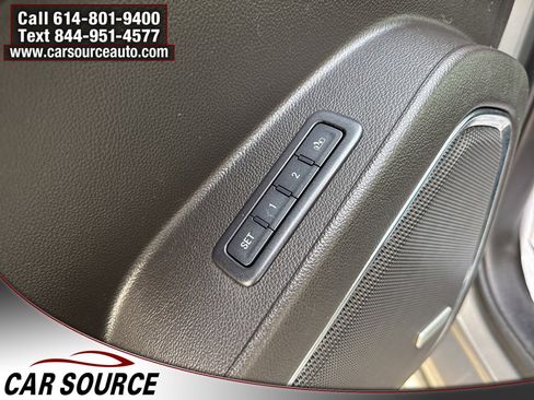 Used 2017 Chevrolet Tahoe LT image 16