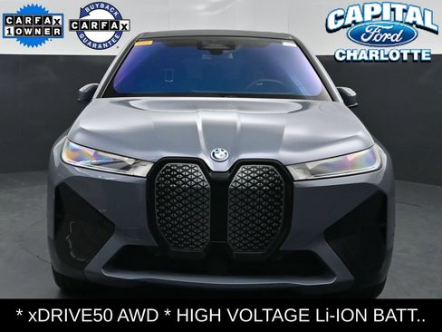 Used 2023 BMW iX xDrive50 w/ Sport Package AWD/4WD image 2
