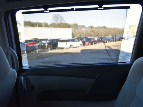 Used 2014 Honda Odyssey EX image 39