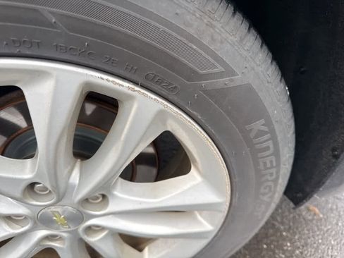 Used 2018 Chevrolet Malibu LT image 34