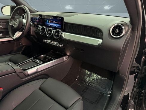 Certified 2026 Mercedes-Benz GLB 250 image 22