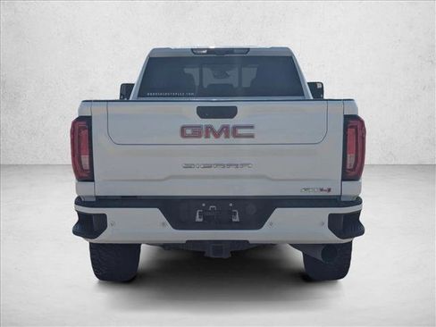 Used 2020 GMC Sierra 2500 AT4 w/ AT4 Premium Package image 5