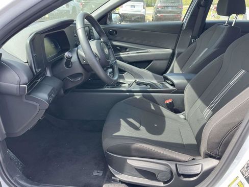 Certified 2025 Hyundai Elantra Sport image 10