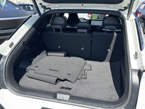 Used 2023 Kia EV6 GT image 39