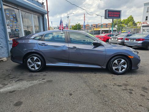 Used 2019 Honda Civic LX image 3