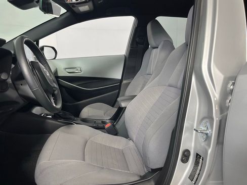 Used 2025 Toyota Corolla SE image 21