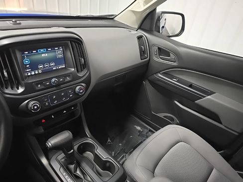 Used 2019 Chevrolet Colorado W/T w/ WT Convenience Package AWD/4WD image 25