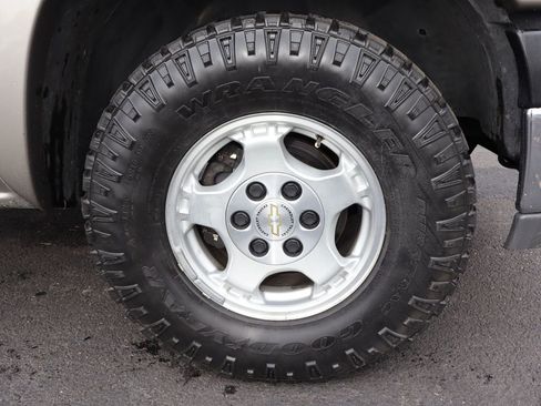 Used 2000 Chevrolet Silverado 1500 LS image 37