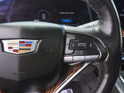 Used 2023 Cadillac Escalade Premium Luxury AWD/4WD image 21