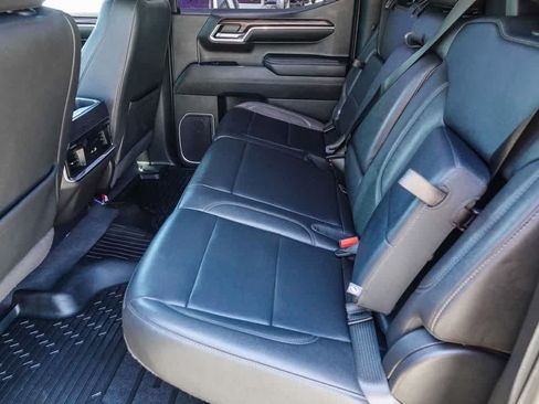 Used 2024 GMC Sierra 1500 SLT w/ SLT Premium Package AWD/4WD image 17