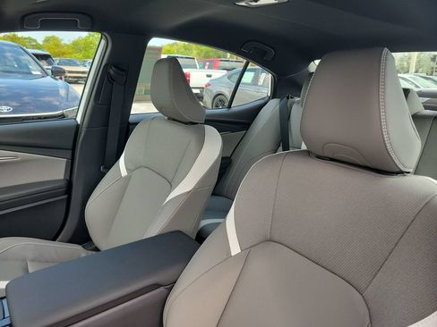 New 2026 Toyota Camry SE w/ Multimedia Upgrade Package FWD image 21
