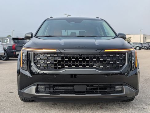 New 2026 Kia Carnival SX image 3