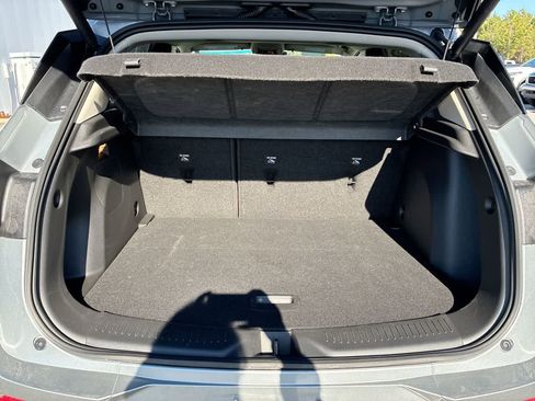Used 2023 Buick Encore GX Select w/ Sport Touring Package FWD image 24