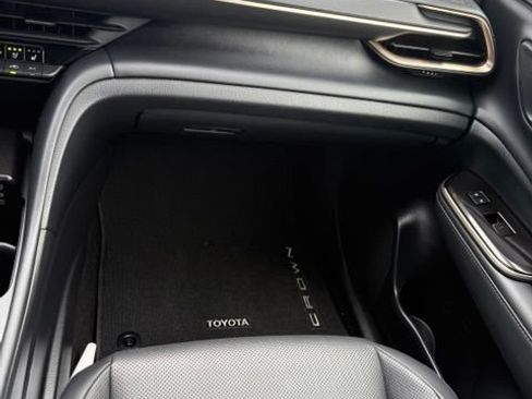 Certified 2024 Toyota Crown Platinum w/ Carpet Mat Package (TMS) AWD/4WD image 33