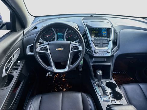 Used 2017 Chevrolet Equinox Premier w/ Enhanced Convenience Package FWD image 18
