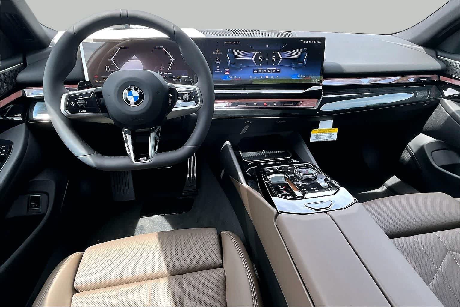 Used 2026 BMW 530i w/ M Sport Package RWD image 5