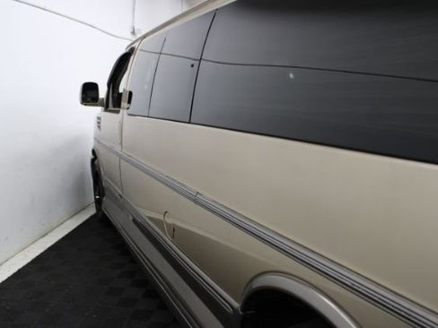 Used 2012 GMC Savana 2500 Extended image 10