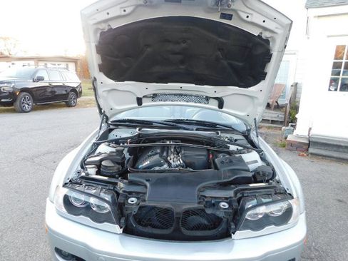 Used 2006 BMW M3 Convertible image 9