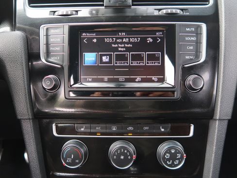 Used 2015 Volkswagen GTI S FWD image 16