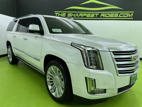 Used 2017 Cadillac Escalade ESV Platinum AWD/4WD image 2