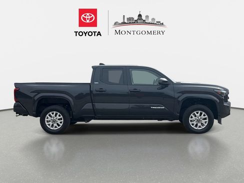 Used 2024 Toyota Tacoma SR5 AWD/4WD image 2