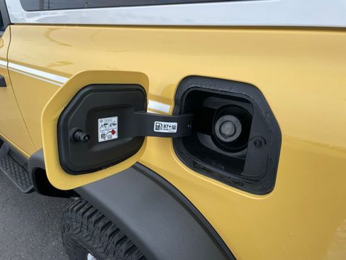 Used 2024 Ford Bronco Heritage Edition image 59