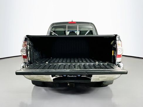 Used 2015 Toyota Tacoma PreRunner w/ SR5 Package RWD image 23