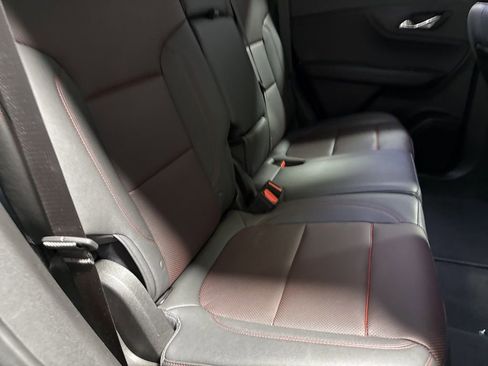Used 2025 Chevrolet Blazer RS image 13