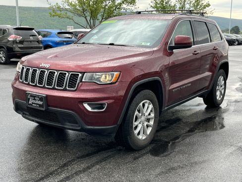 Used 2021 Jeep Grand Cherokee Laredo X AWD/4WD image 11