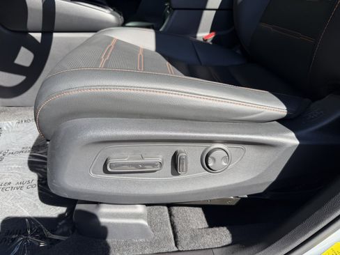 Used 2025 Honda CR-V Sport-L image 33