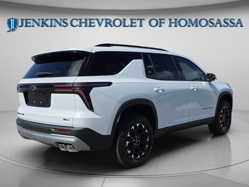 New 2027 Chevrolet Traverse Z71 w/ Driver Confidence Package AWD/4WD image 5