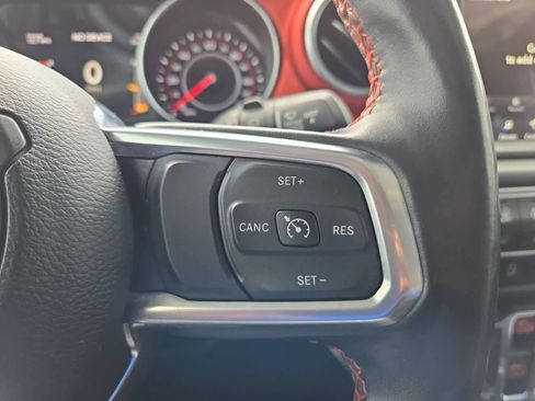 Used 2020 Jeep Wrangler Unlimited Rubicon AWD/4WD image 23