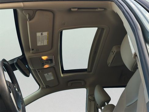 Used 2020 Toyota Sienna XLE Premium image 24