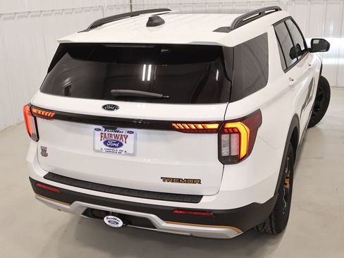New 2026 Ford Explorer Tremor image 40