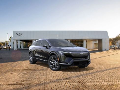 New 2026 Cadillac Optiq Luxury 2 image 1