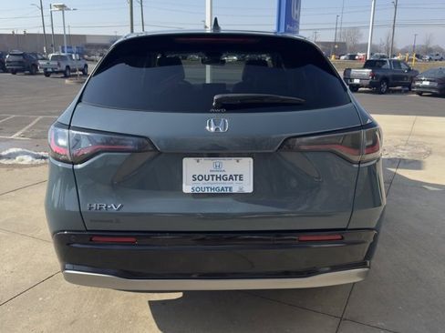 Used 2024 Honda HR-V EX-L image 4