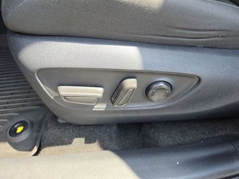 Used 2024 Toyota RAV4 XLE image 21