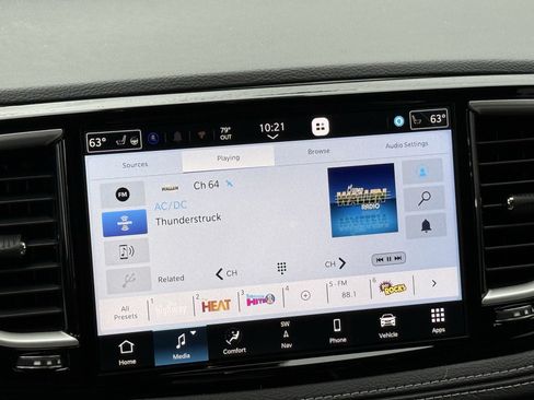New 2027 Chrysler Pacifica Limited FWD image 13