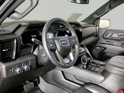 Used 2026 GMC Sierra 1500 AT4 w/ AT4 Premium Package AWD/4WD image 17