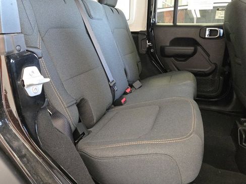 Used 2024 Jeep Wrangler Unlimited Sport AWD/4WD image 8