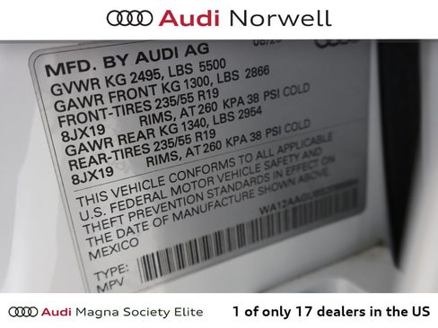 Used 2025 Audi Q5 Premium Plus w/ Premium Plus AWD/4WD image 3