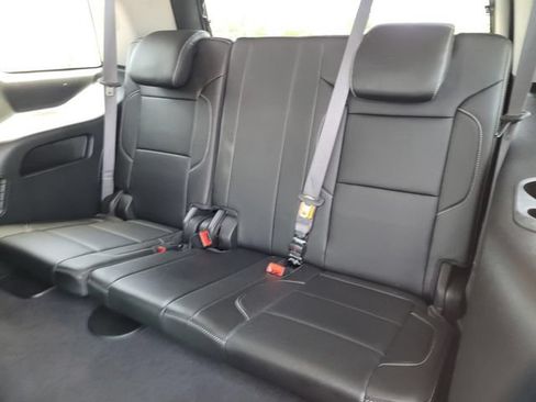 Used 2019 Chevrolet Tahoe LT w/ Luxury Package AWD/4WD image 28
