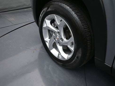 Used 2024 Chevrolet Trax LS w/ LS Convenience Package image 31