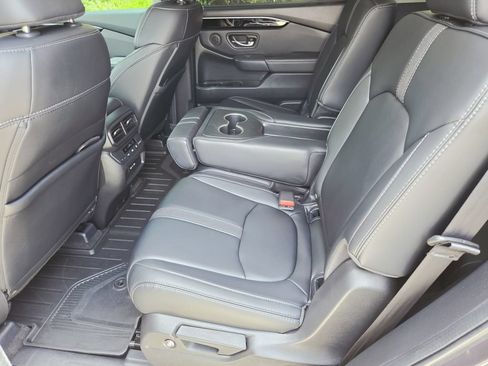 Certified 2025 Honda Pilot EX-L image 18