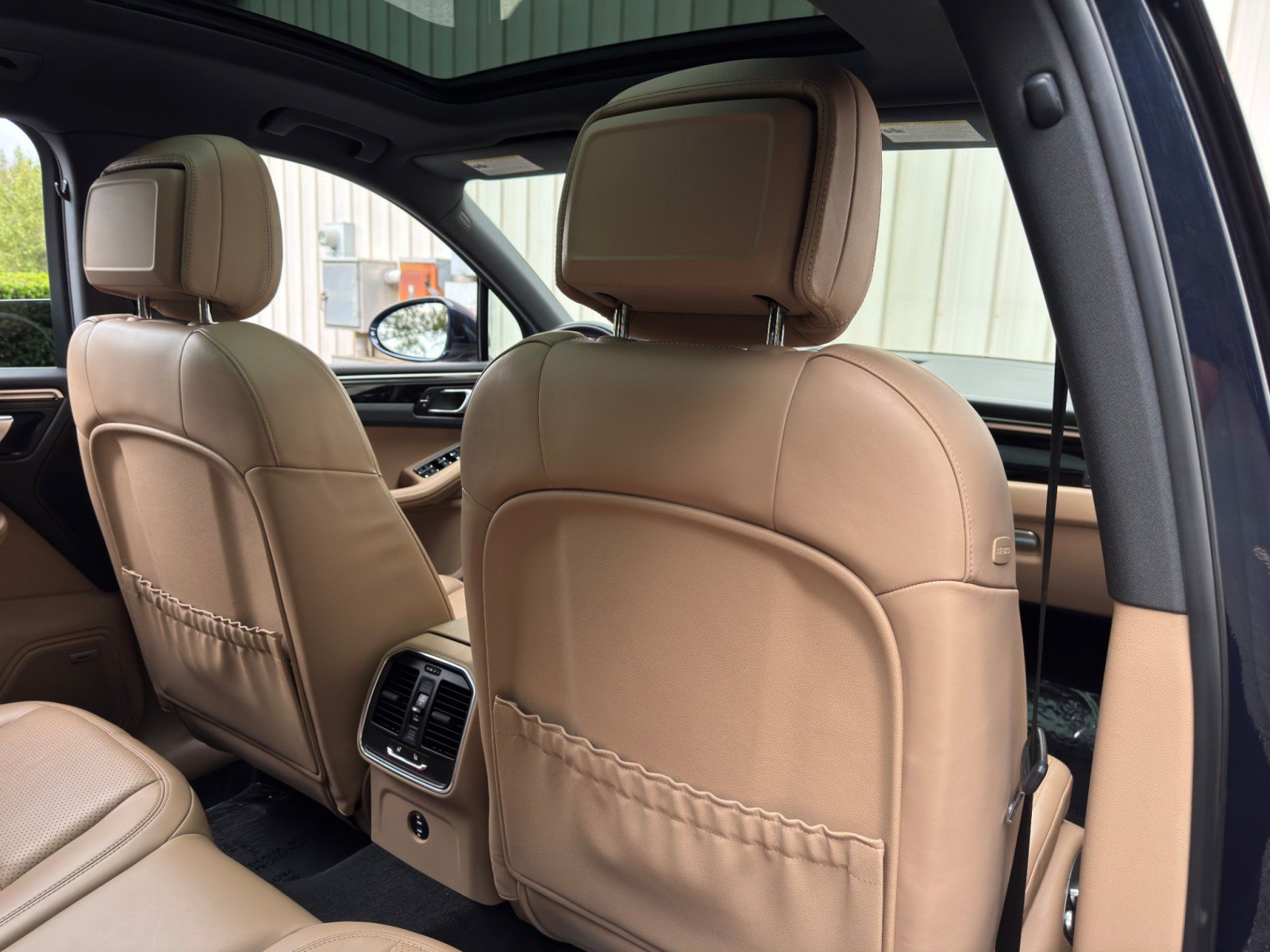Used 2020 Porsche Macan S AWD/4WD image 37