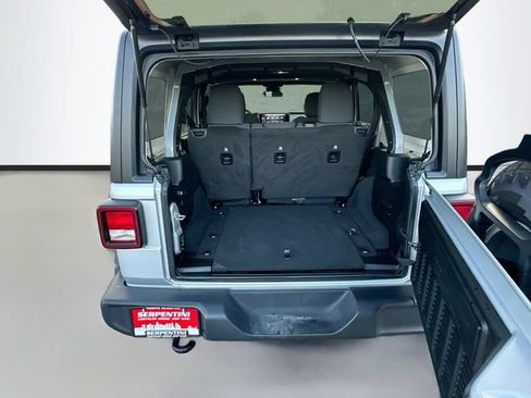 Used 2024 Jeep Wrangler Unlimited Sport AWD/4WD image 27