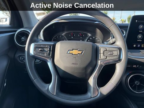 Used 2024 Chevrolet Blazer LT w/ Convenience Package FWD image 19