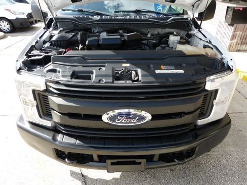 Used 2018 Ford F250 XL RWD image 9